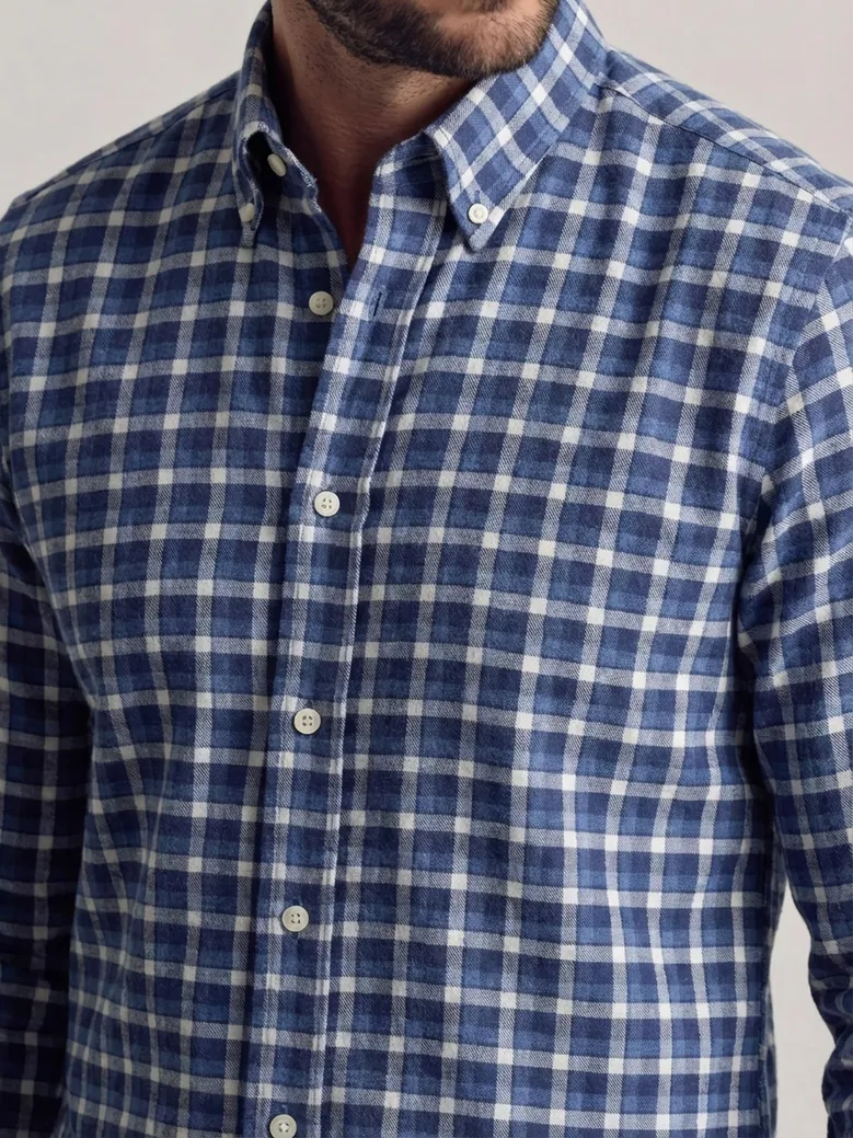 Chemise en flanelle à carreaux bleu marine