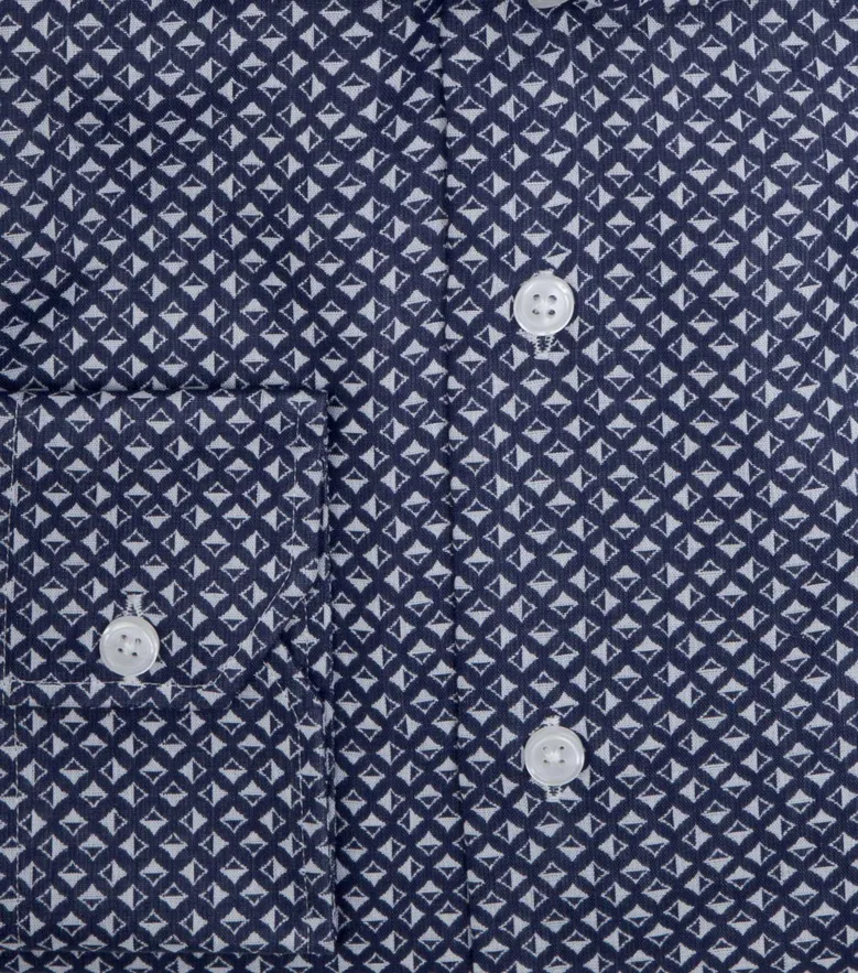 Bügelleichtes, schlichtes weißes Popeline-Hemd