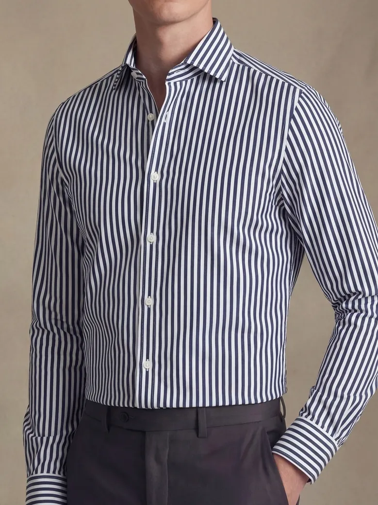Chemise en popeline à rayures bleu marine facile à repasser